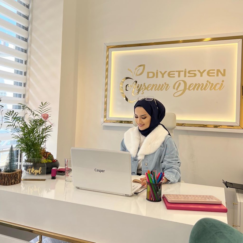 Ayşenur Akyol Demirci logo