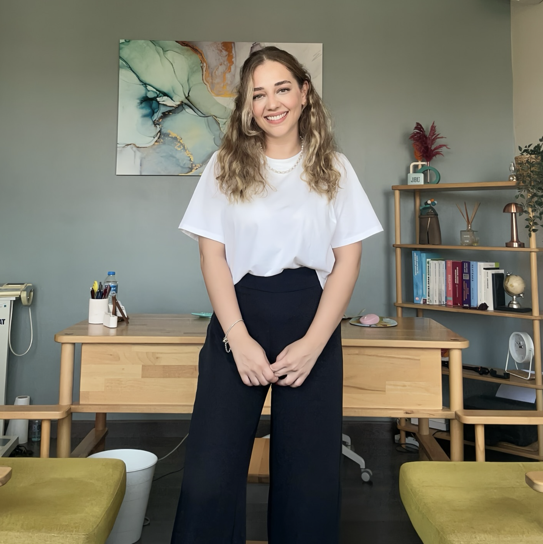 Bahtınur Yılmaz logo