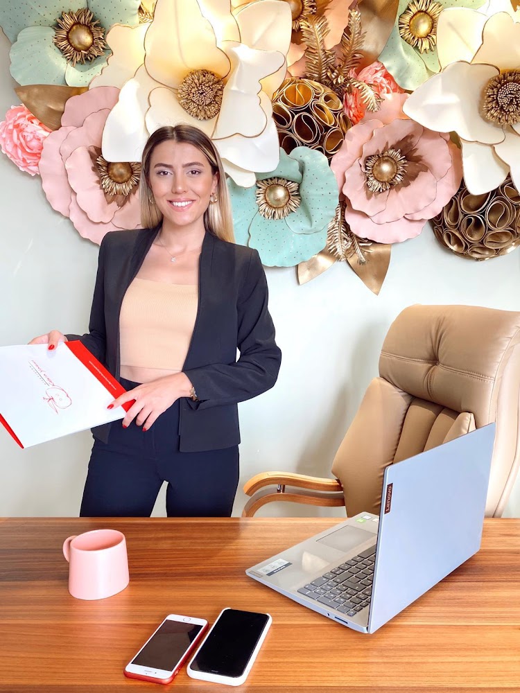 Kübra Yazıcı logo