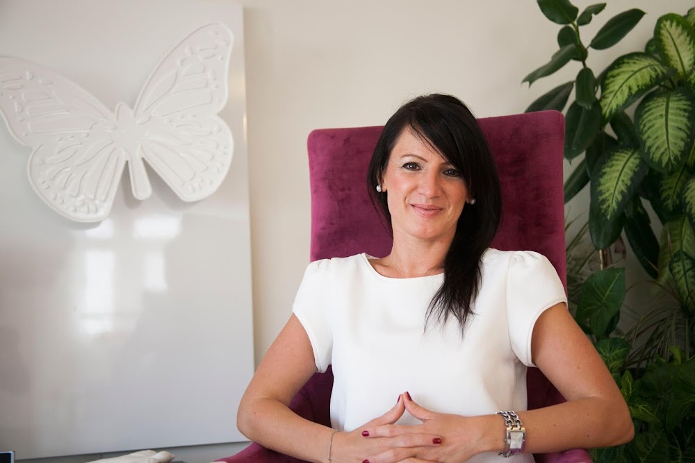 Şule İskender Pekince logo