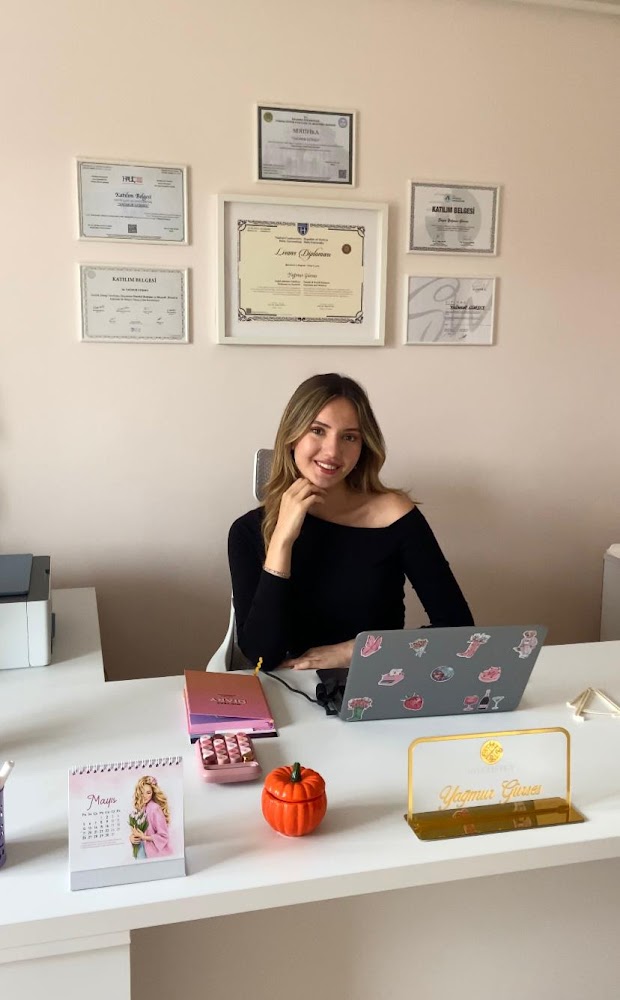 Yağmur Gürses logo